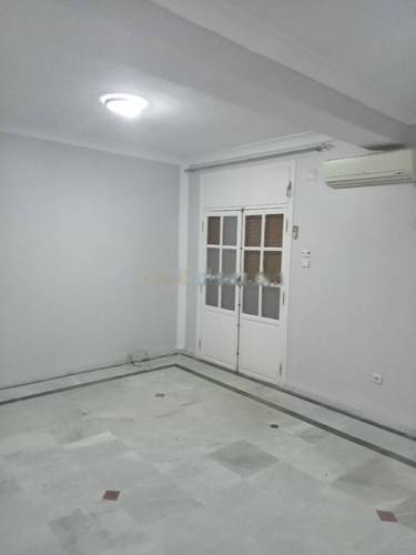 Location Appartement F4 Hydra