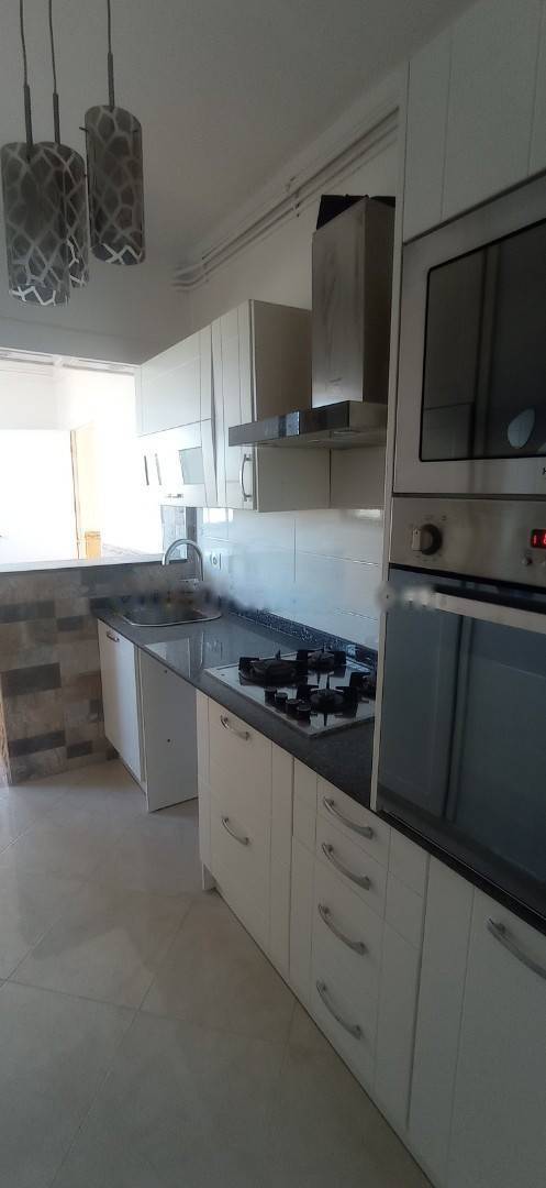 Location Appartement F4 El Achour