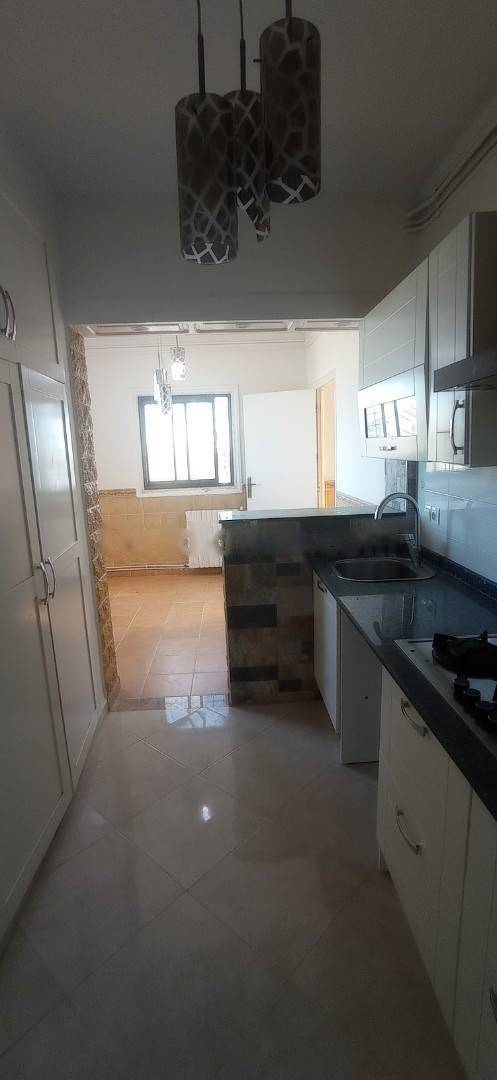 Location Appartement F4 El Achour