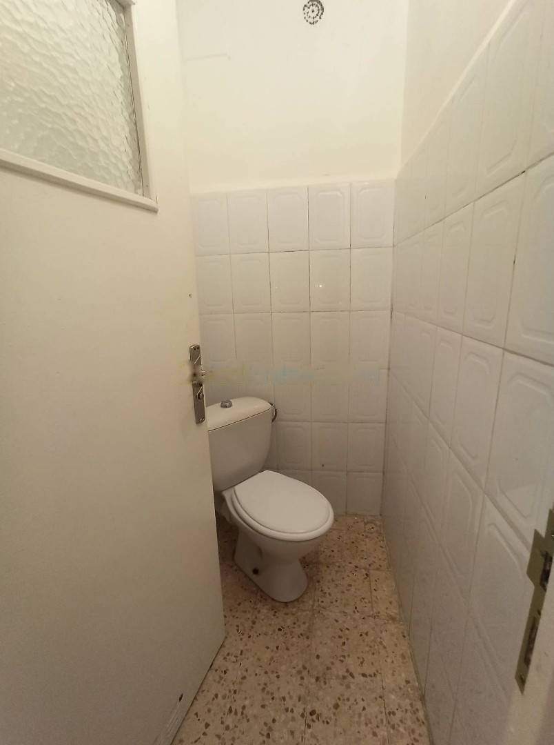 Location Appartement F4 El Achour