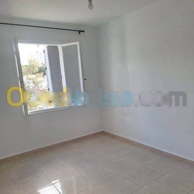 Location Appartement F2 Hydra