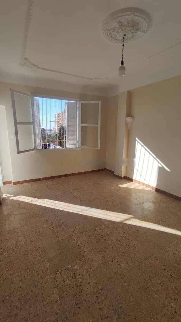 Location Appartement F4 Bordj El Bahri