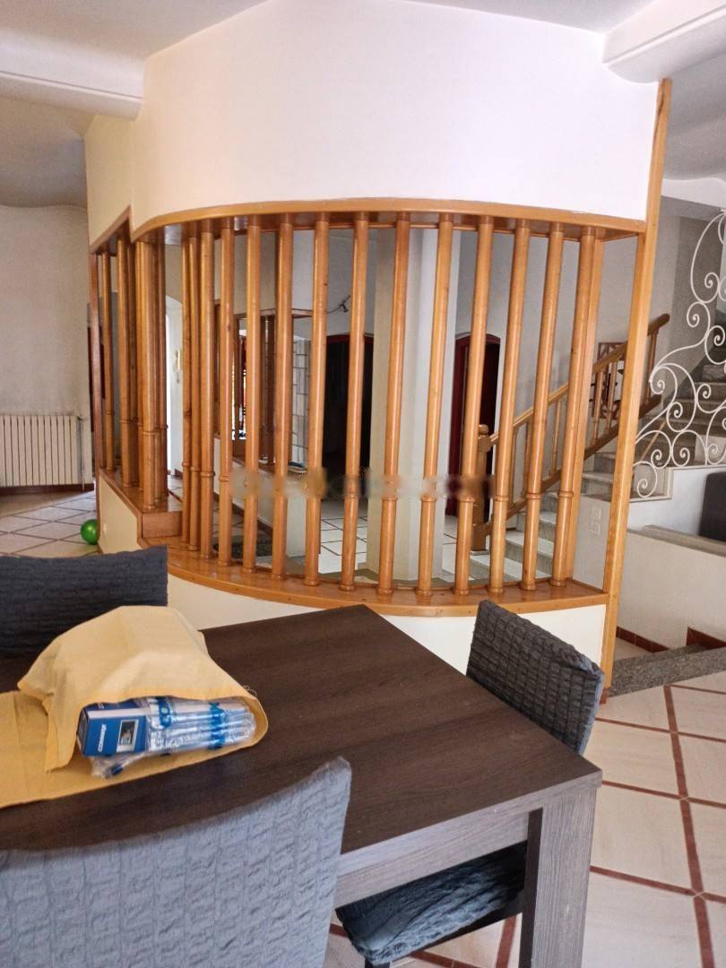 Location Villa F5 Dely Ibrahim
