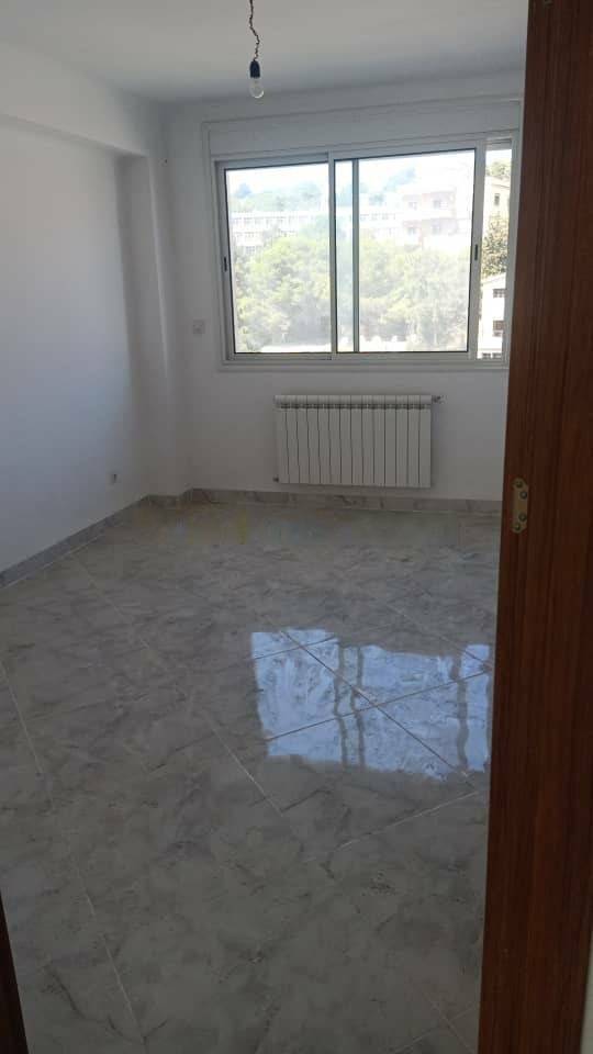 Location Appartement F5 Hydra