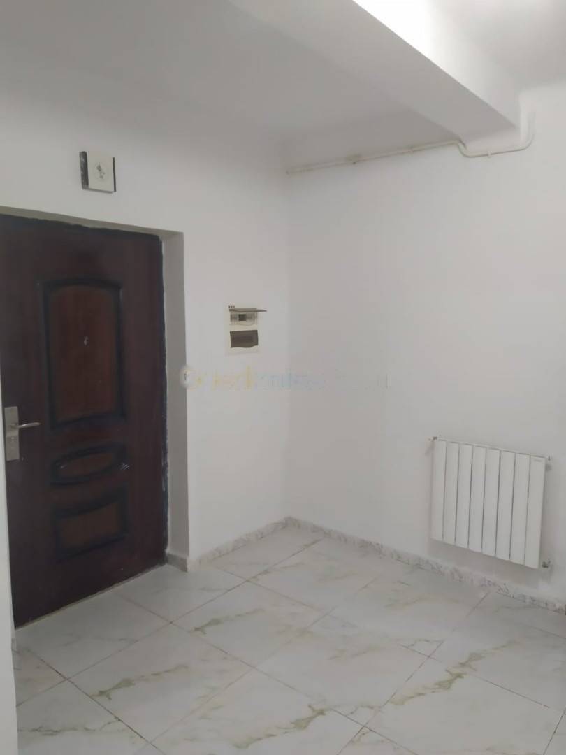 Location Appartement F4 Rahmania