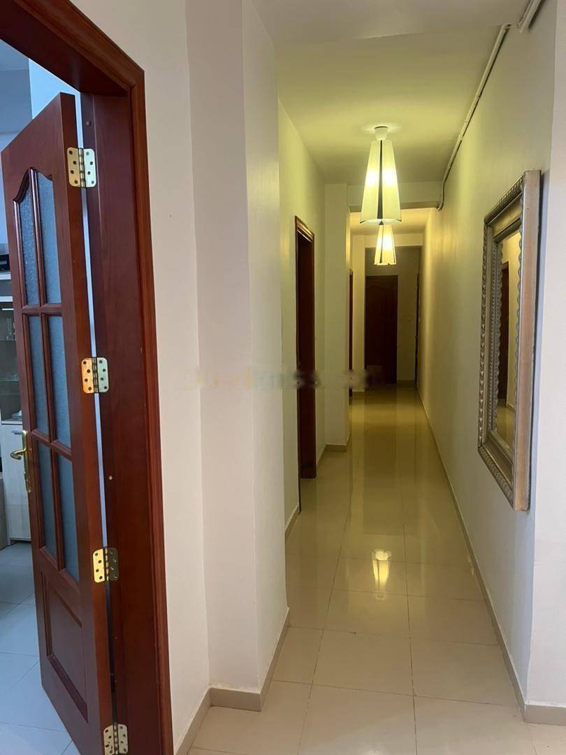 Location Appartement F3 El Achour