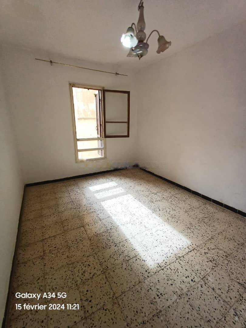 Location Appartement F3 Djasr Kasentina