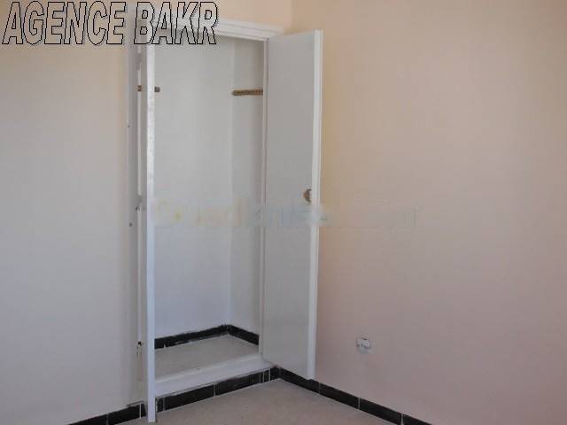 Location Appartement F3 Bab Ezzouar