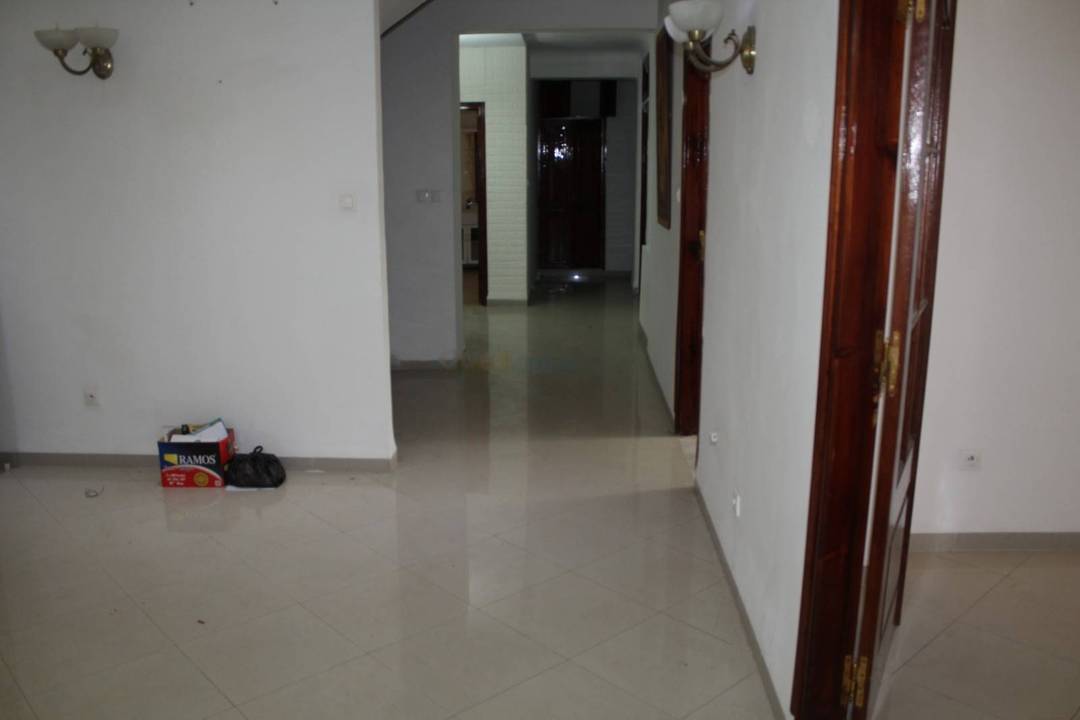 Location Appartement F7 Hydra