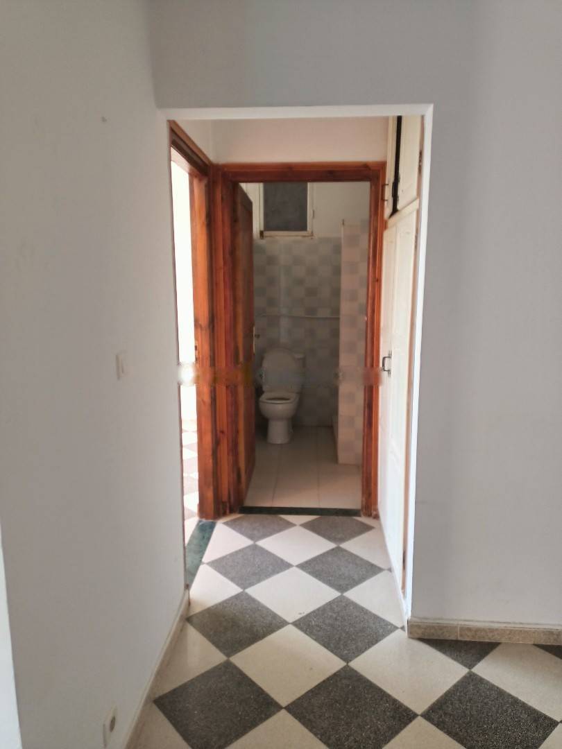 Location Niveau de villa F3 Birkhadem