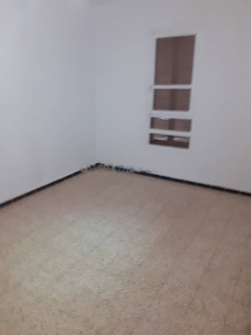 Location Appartement F3 Djasr Kasentina