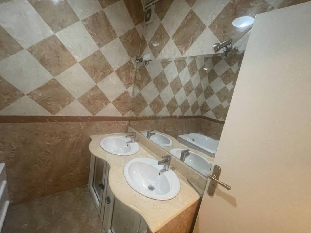 Location Appartement F4 Kouba