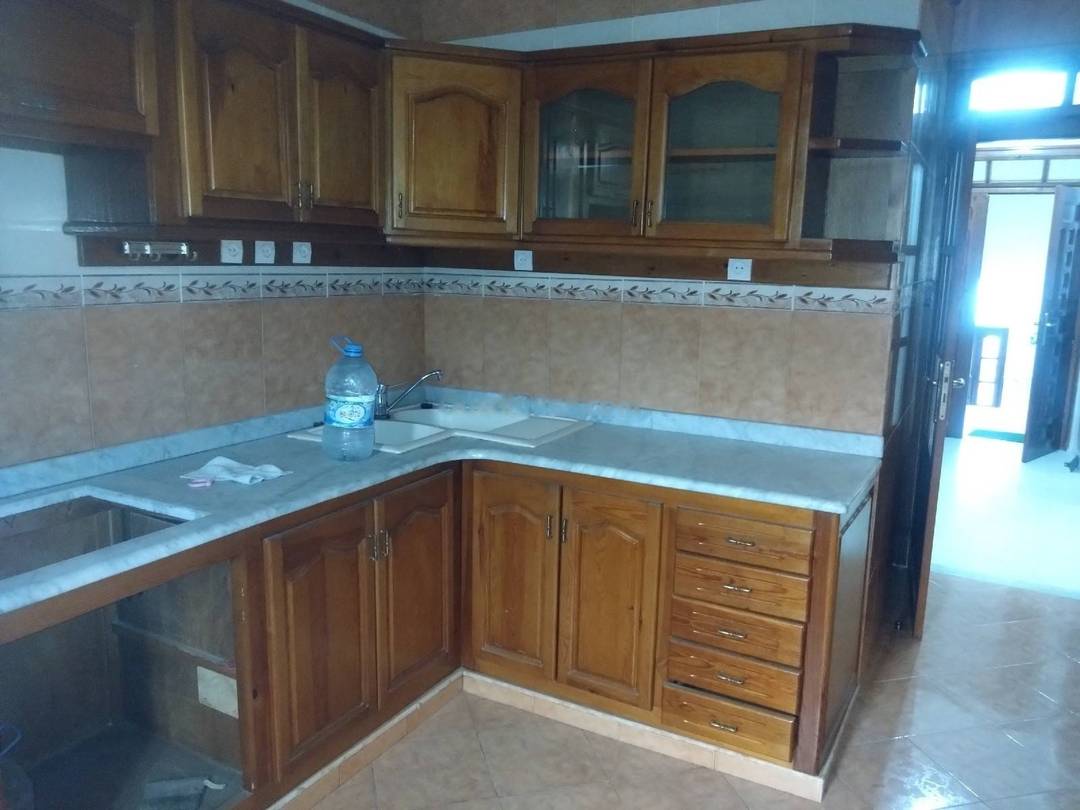 Location Niveau de villa F4 Djasr Kasentina