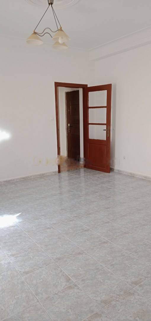 Location Appartement F3 Souidania