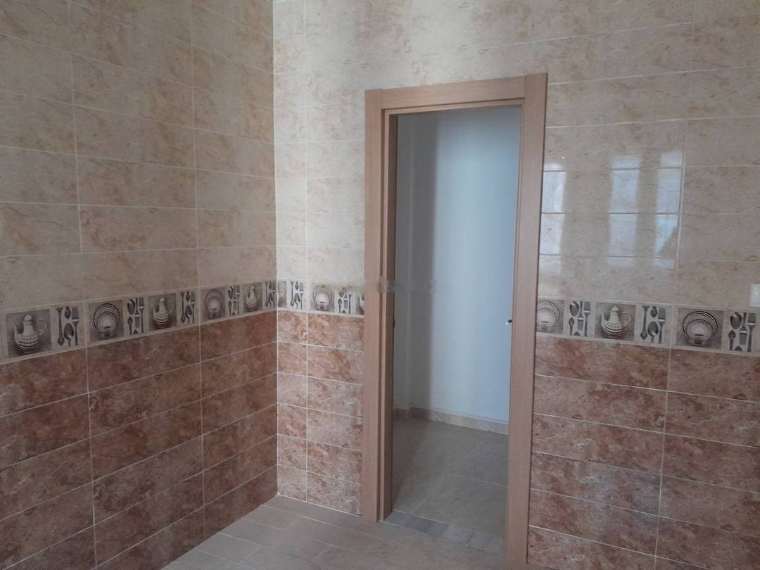 Location Appartement F4 Souidania