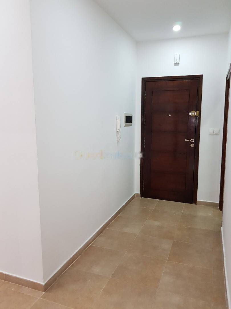 Location Appartement F3 Dely Ibrahim