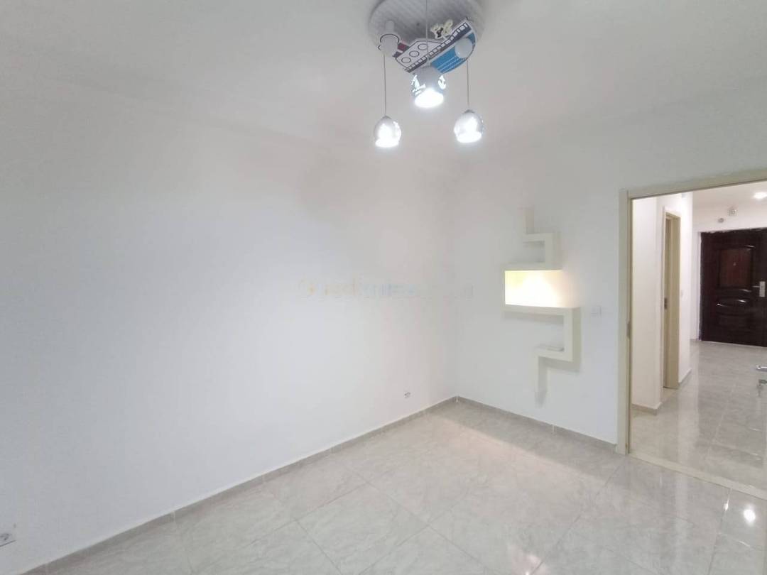 Location Appartement F4 Reghaia