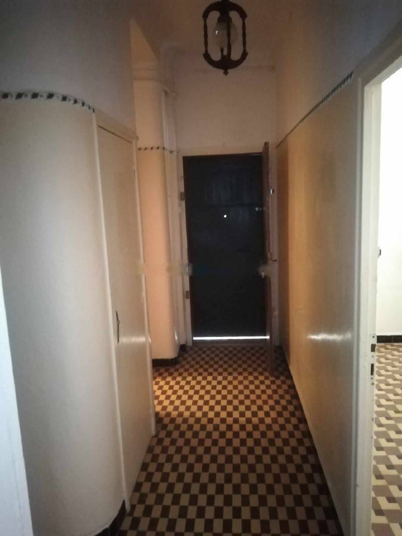 Location Appartement F3 Bab El Oued