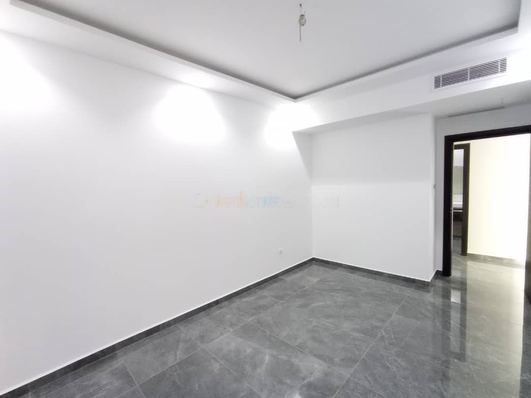 Location Appartement F4 Hydra