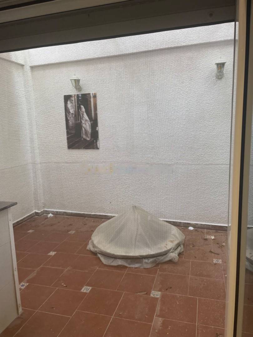 Location Appartement F4 Hydra