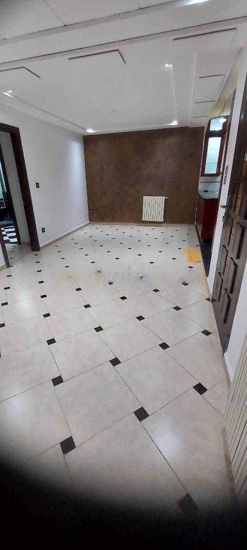 Location Appartement F4 Dely Ibrahim