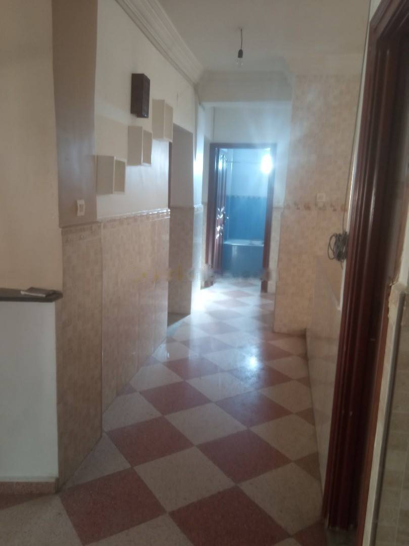 Location Appartement F4 Bab Ezzouar