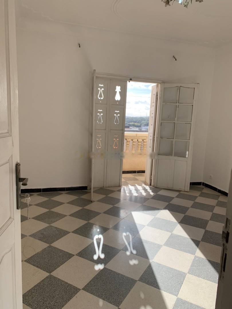 Location Niveau de villa F5 Kouba