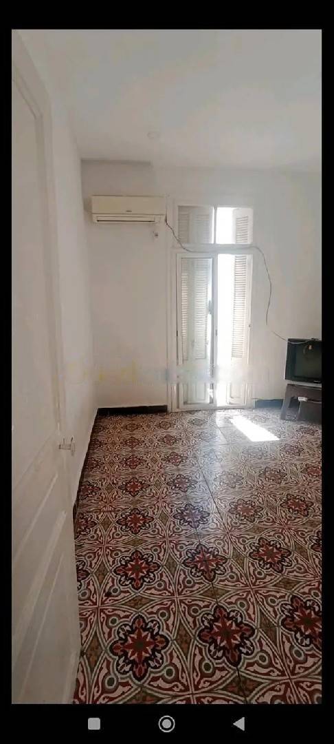Location Appartement F2 Hussein Dey