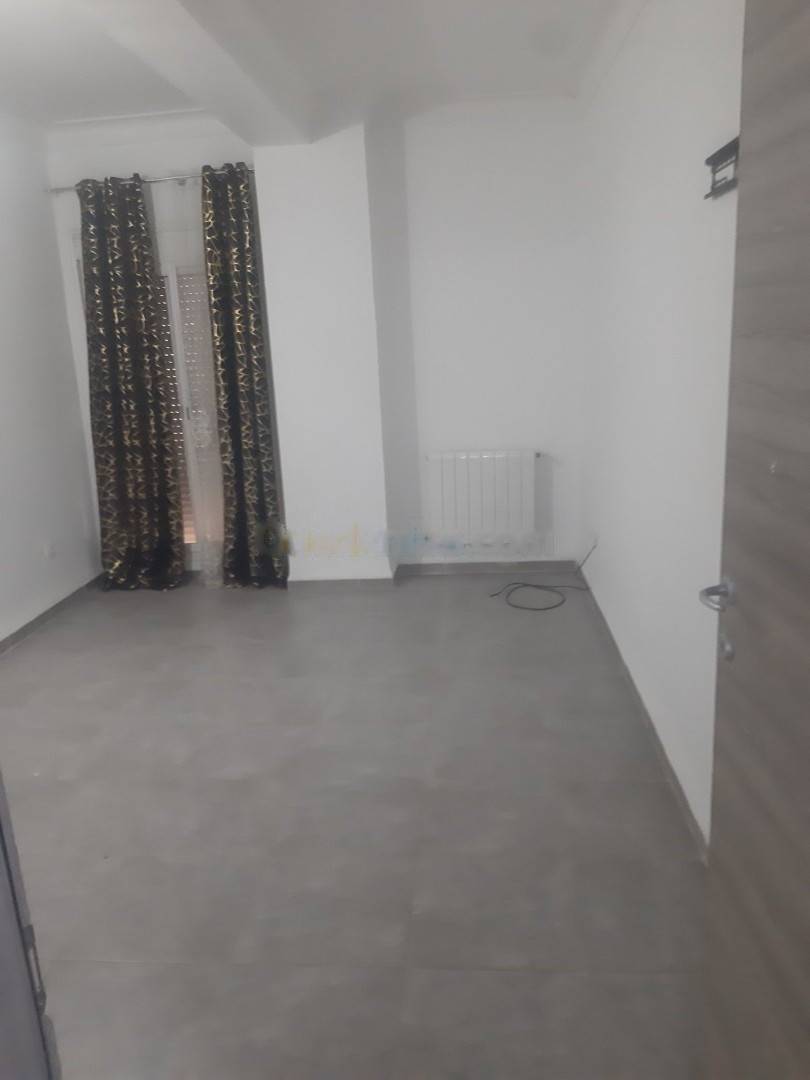 Location Appartement F4 Cheraga