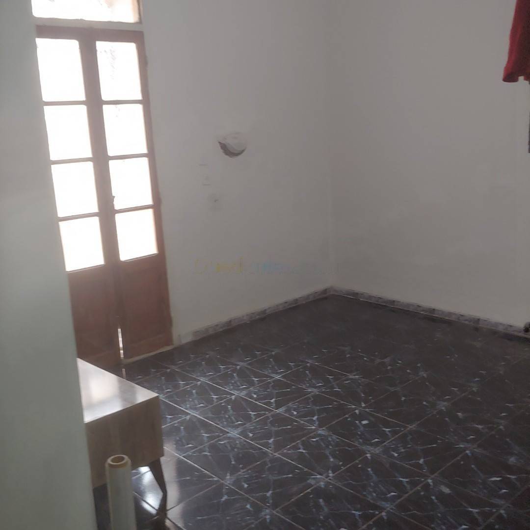 Location Appartement F4 Belouizdad