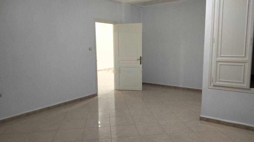 Location Appartement F4 Dely Ibrahim