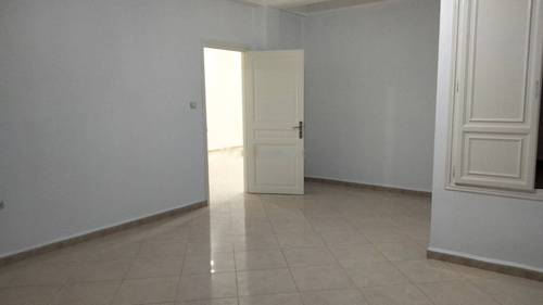 Location Appartement F4 Dely Ibrahim