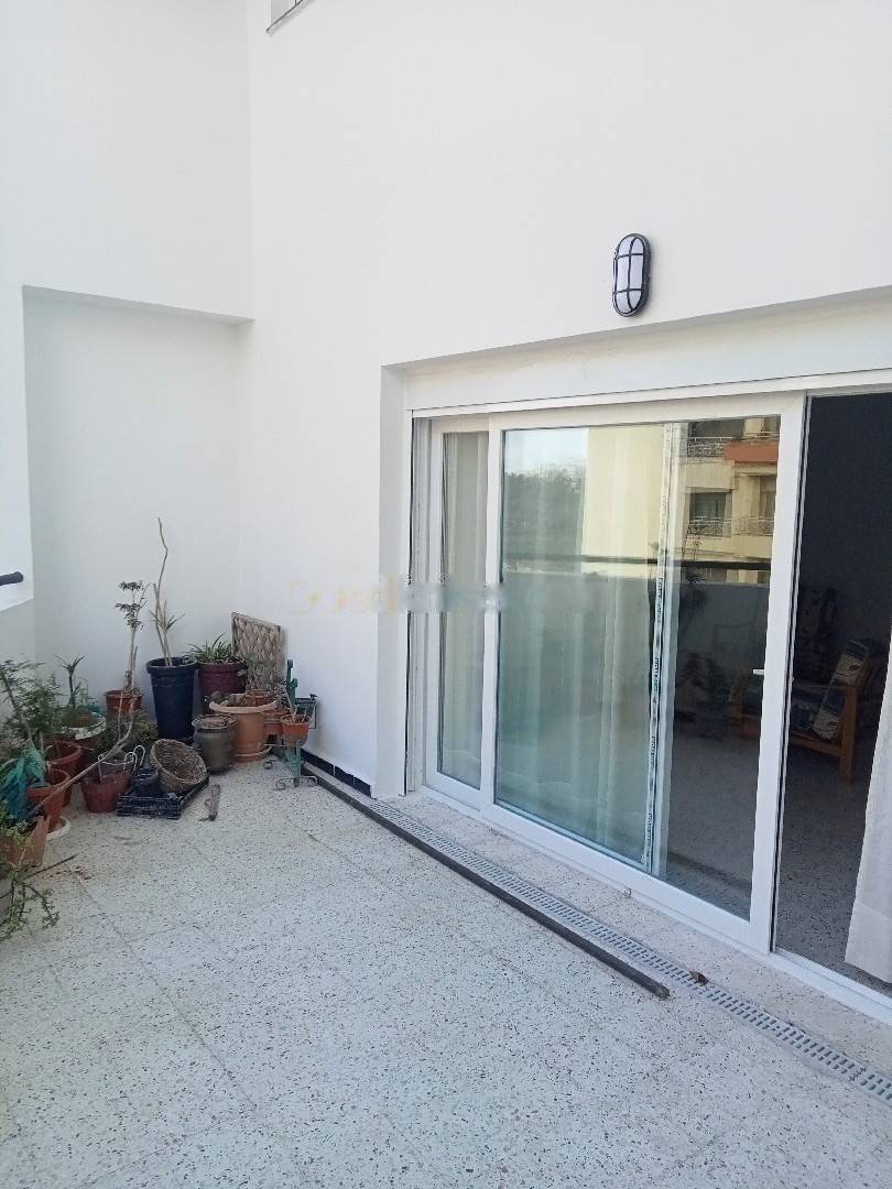 Location Appartement F4 El Achour