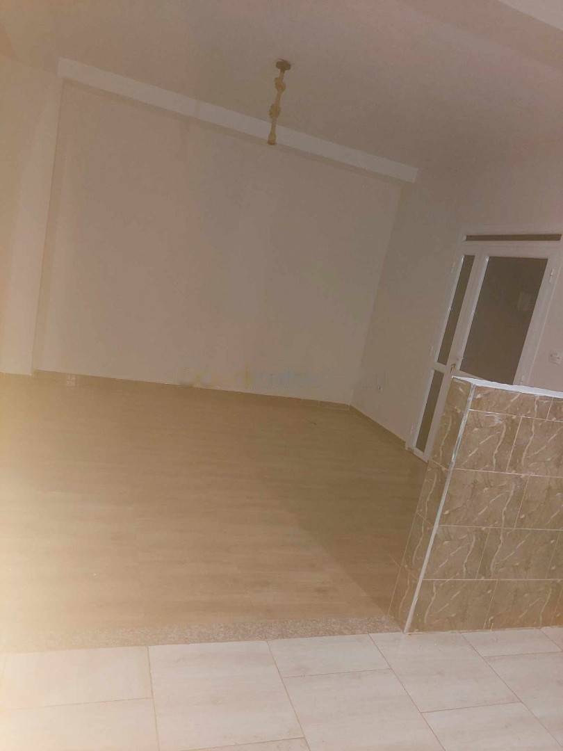 Location Niveau de villa F4 Baba Hassen