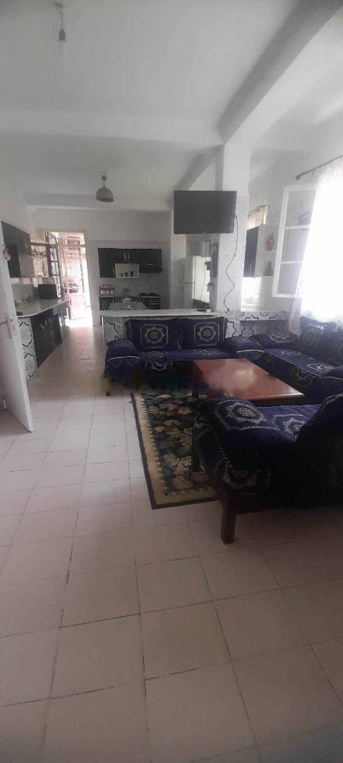 Location Niveau de villa F4 Djasr Kasentina