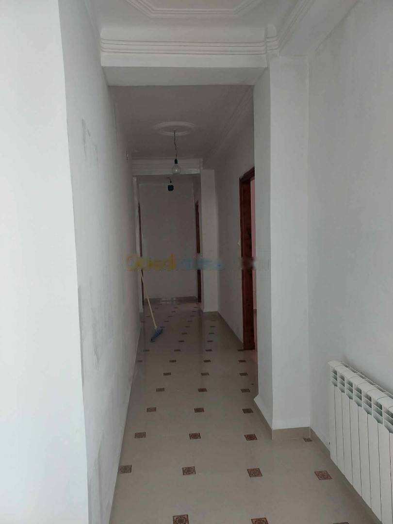 Location Appartement F4 Birkhadem