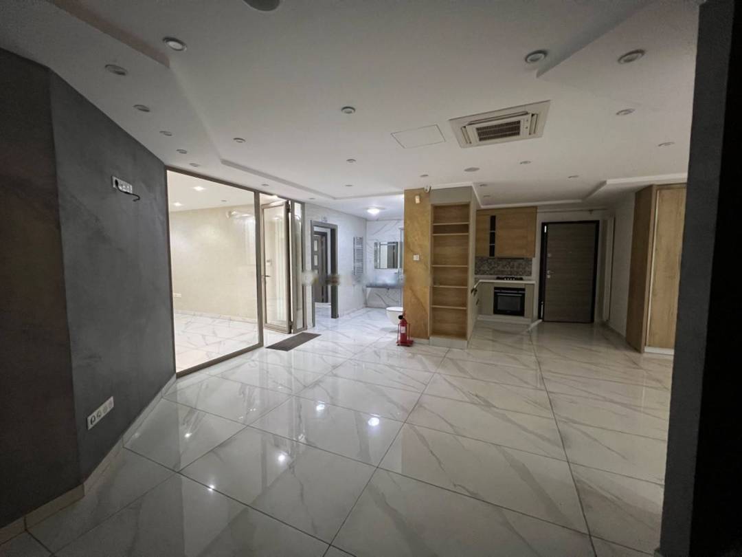 Location Local F4 Dely Ibrahim