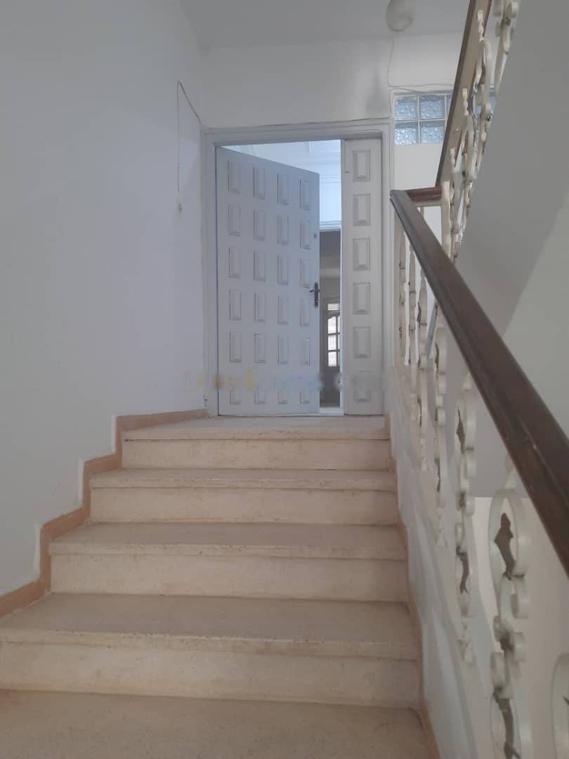 Location Niveau de villa F5 Birkhadem