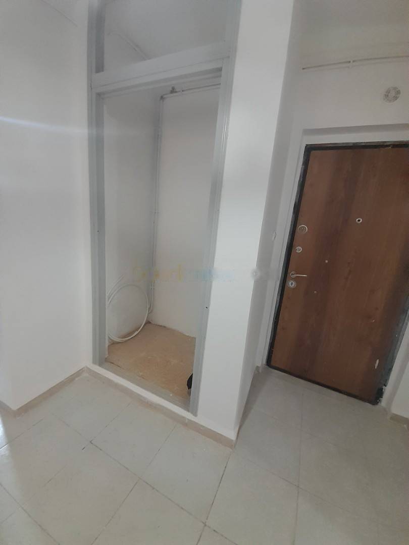 Location Appartement F3 Bordj El Bahri