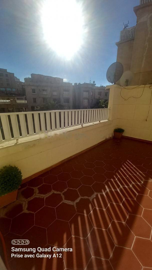 Location Appartement F5 Hydra