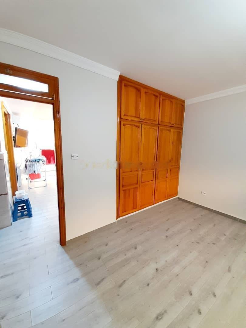 Location Niveau de villa F4 Khraicia