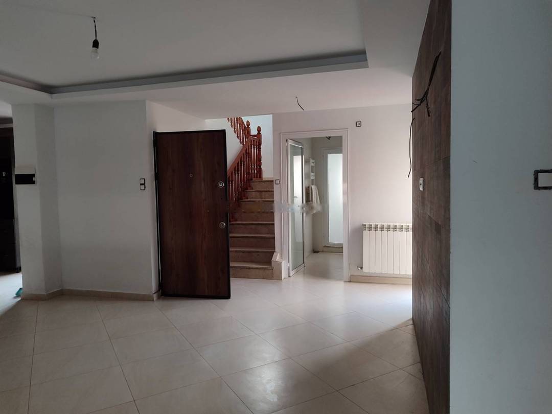 Location Appartement F7 Baba Hassen