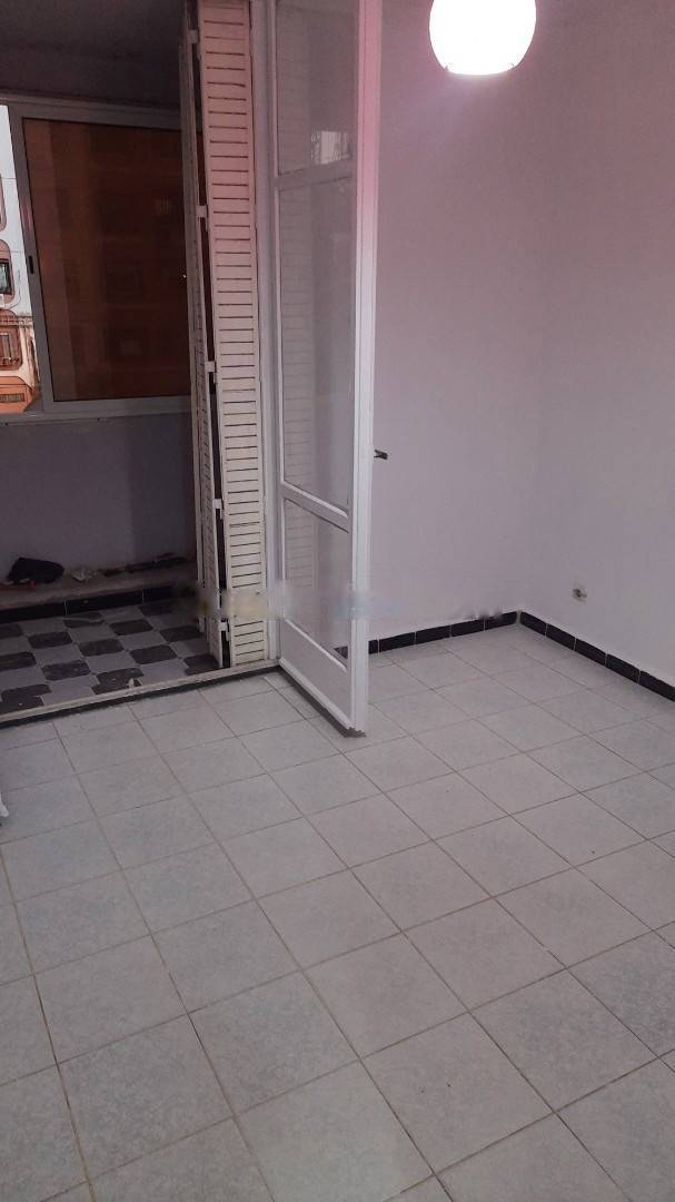 Location Appartement F3 Bab Ezzouar