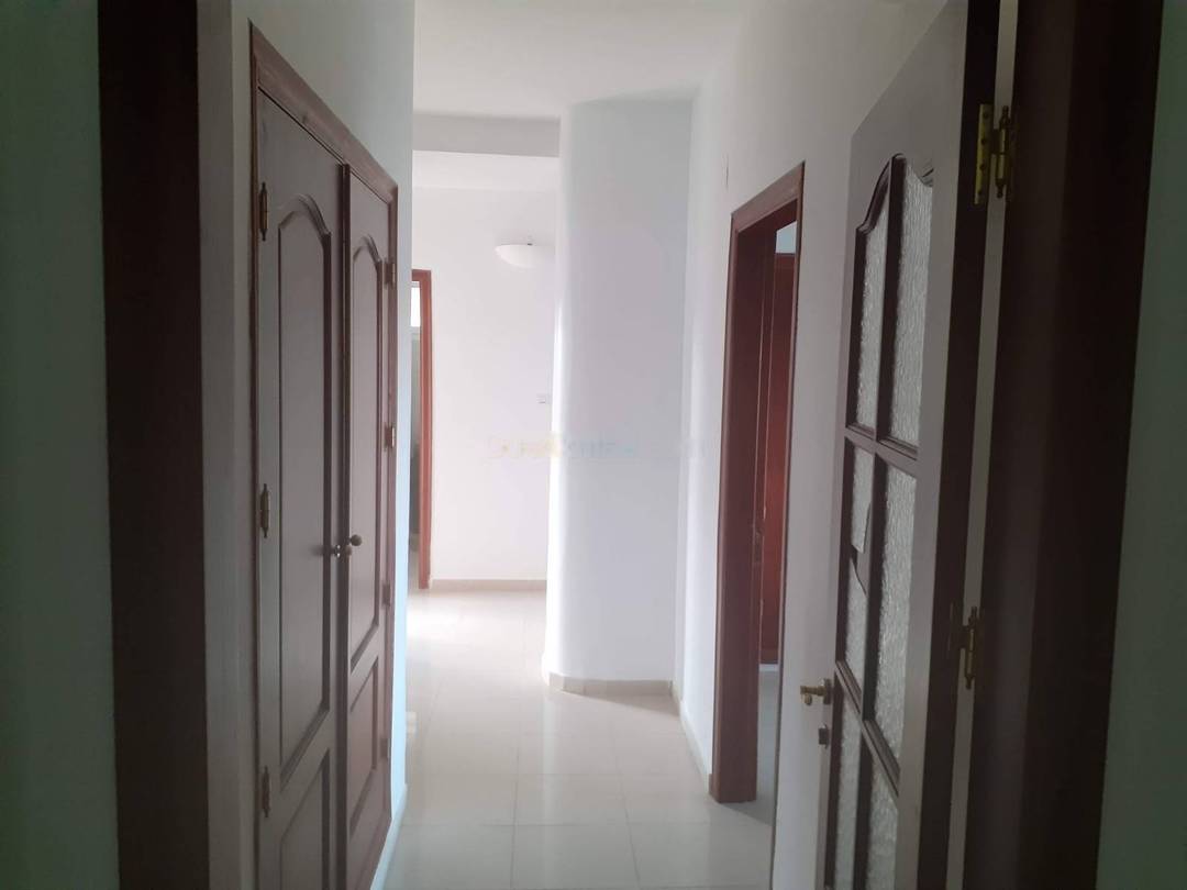 Location Appartement F4 El Achour