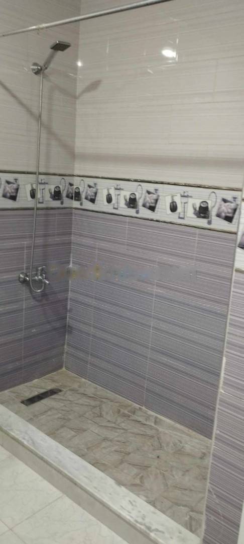 Location Niveau de villa F4 Birkhadem