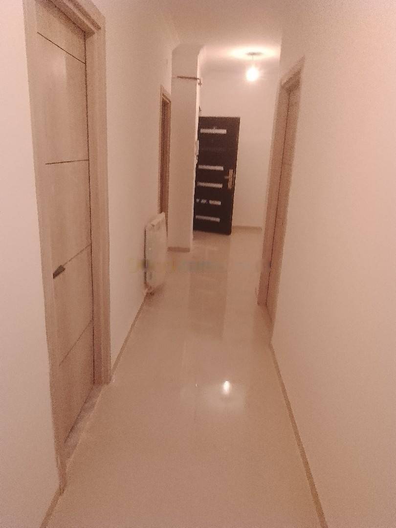 Location Appartement F5 Kouba