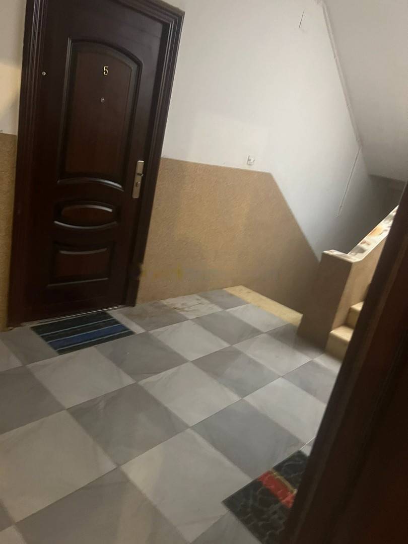 Location Appartement F3 Birkhadem