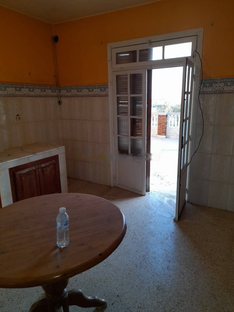 Location Niveau de villa F5 Djasr Kasentina