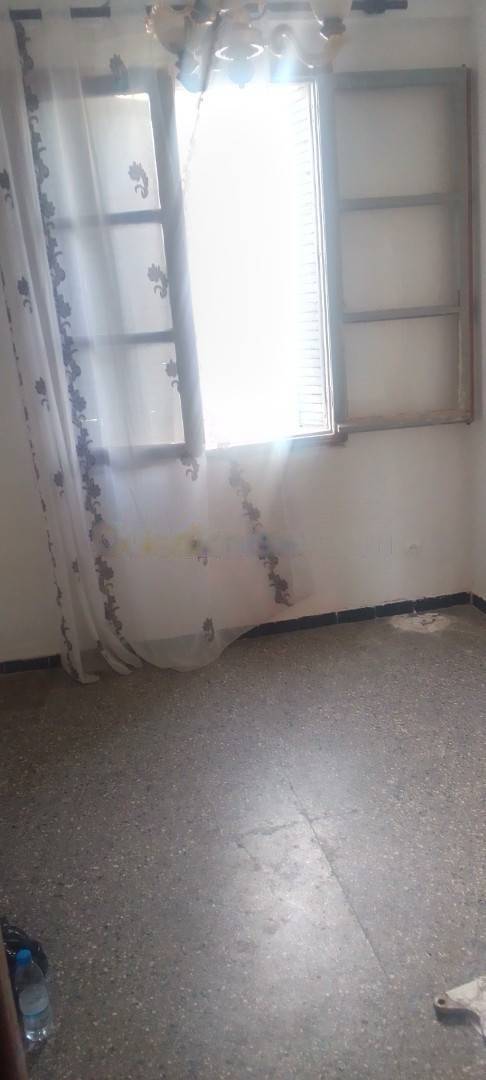 Location Appartement F3 Bouzareah