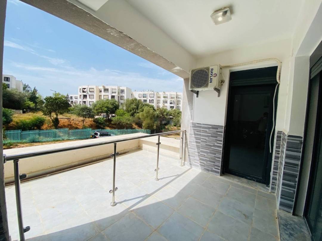 Location Appartement F5 Hydra